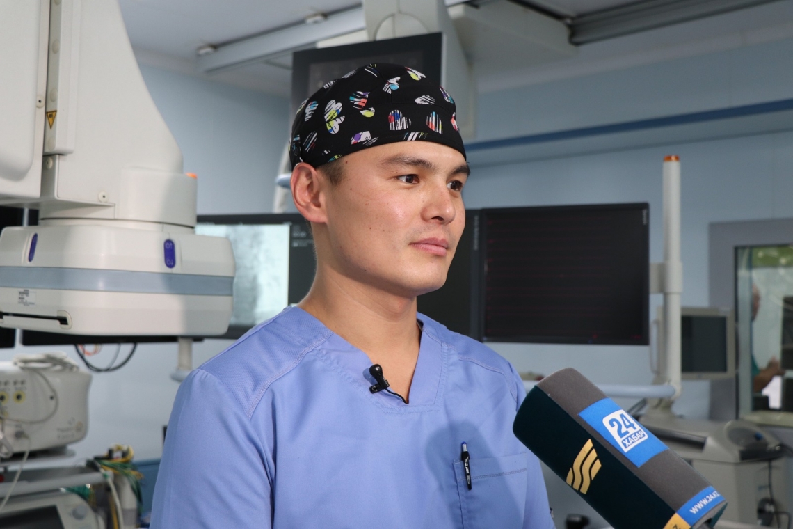 Электроды в сердце: уникальную операцию провели в Алматы 