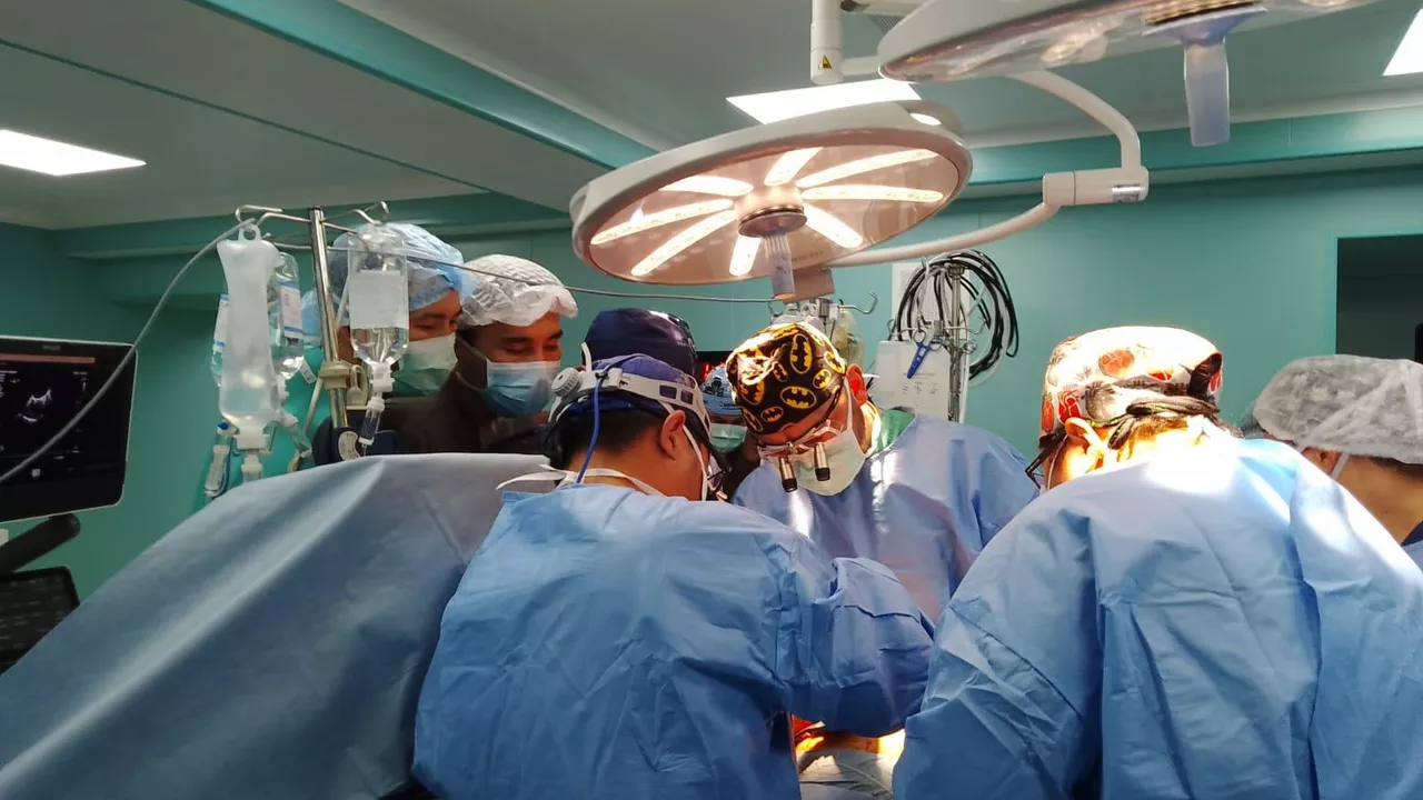 Посмертное донорство: алматинские медики провели уникальную операцию по пересадке сердца