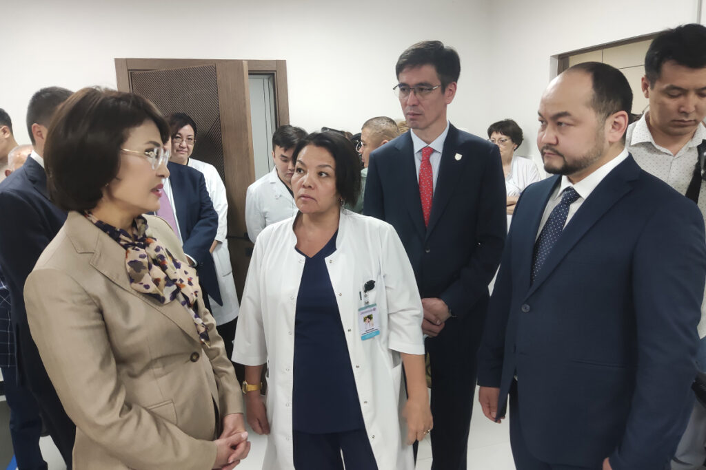 Алматыда КІАҒЗИ базасында Республикалық эндокринология және қант диабеті орталығы ашылды
