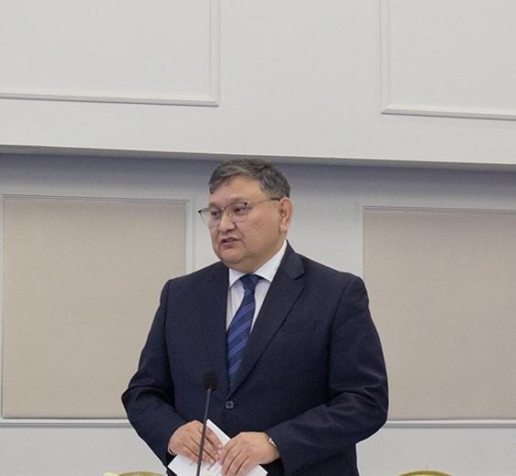 Дәнекер тіндердің жүйелік ауруларын емдеу қолданыстағы стандарттар мен мемлекеттік бағдарламалар шеңберінде тиімді жүзеге асырылады