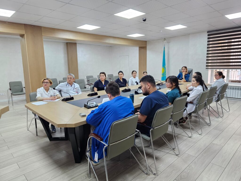 Дәнекер тіндердің жүйелік ауруларын емдеу қолданыстағы стандарттар мен мемлекеттік бағдарламалар шеңберінде тиімді жүзеге асырылады